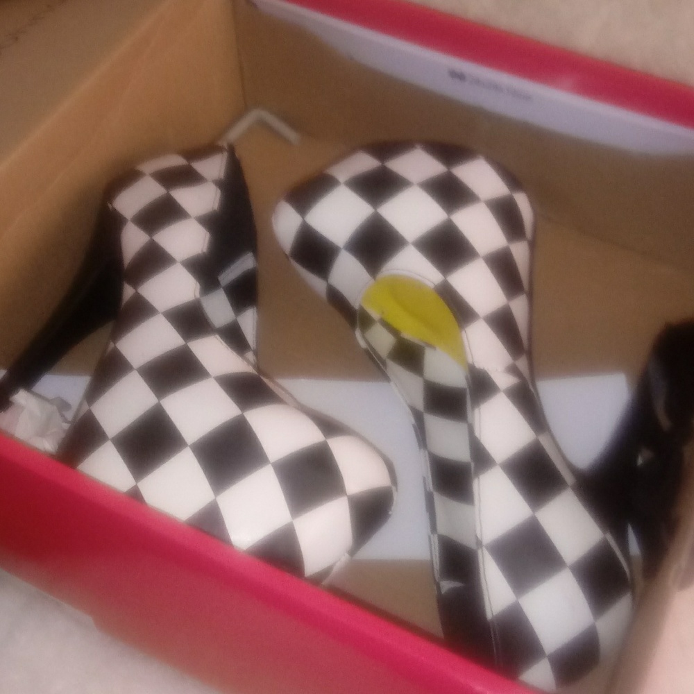 New super fun heels - Picture 8 of 8